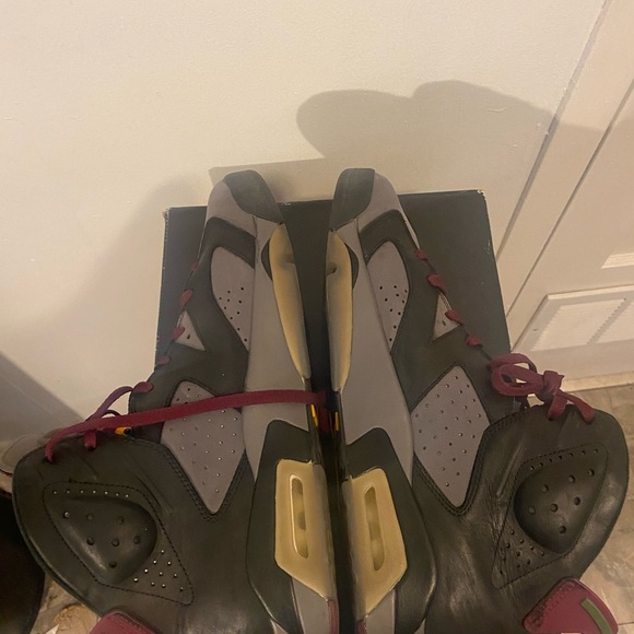 Jordan Athletic Shoes in Olive and Burgundy Retro 6 Bourdeaux - Picture 8 of 10